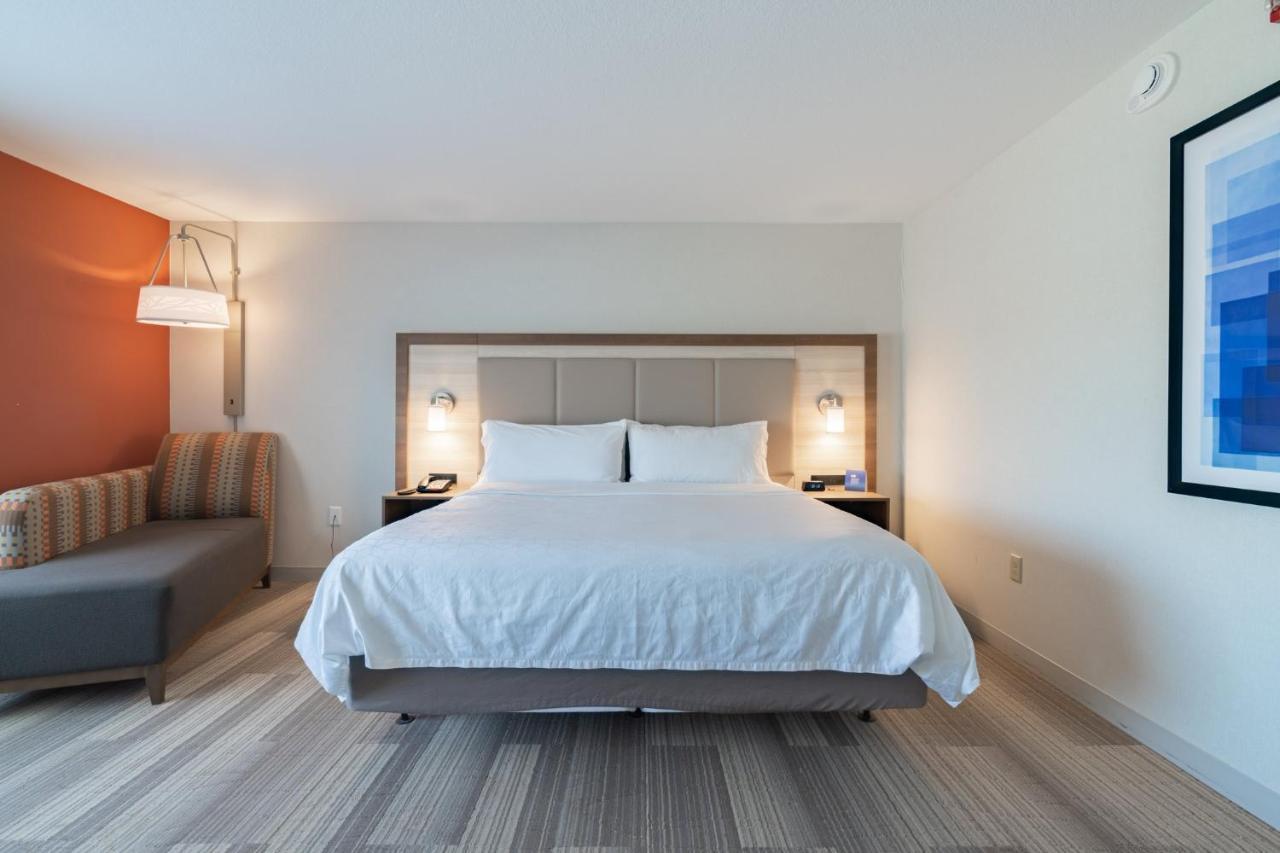 Holiday Inn Express & Suites - Marion By Ihg Buitenkant foto